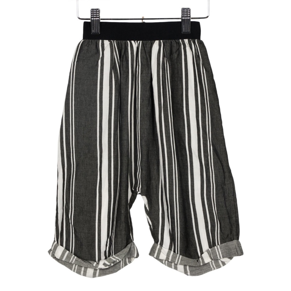 Little Creative Factory girls black & white striped shorts, size 6 years